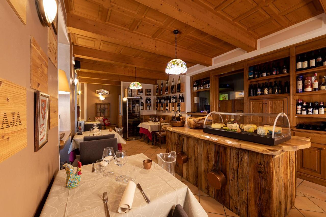 Mont Velan Chambres & Restaurant Saint-Oyen Exterior photo
